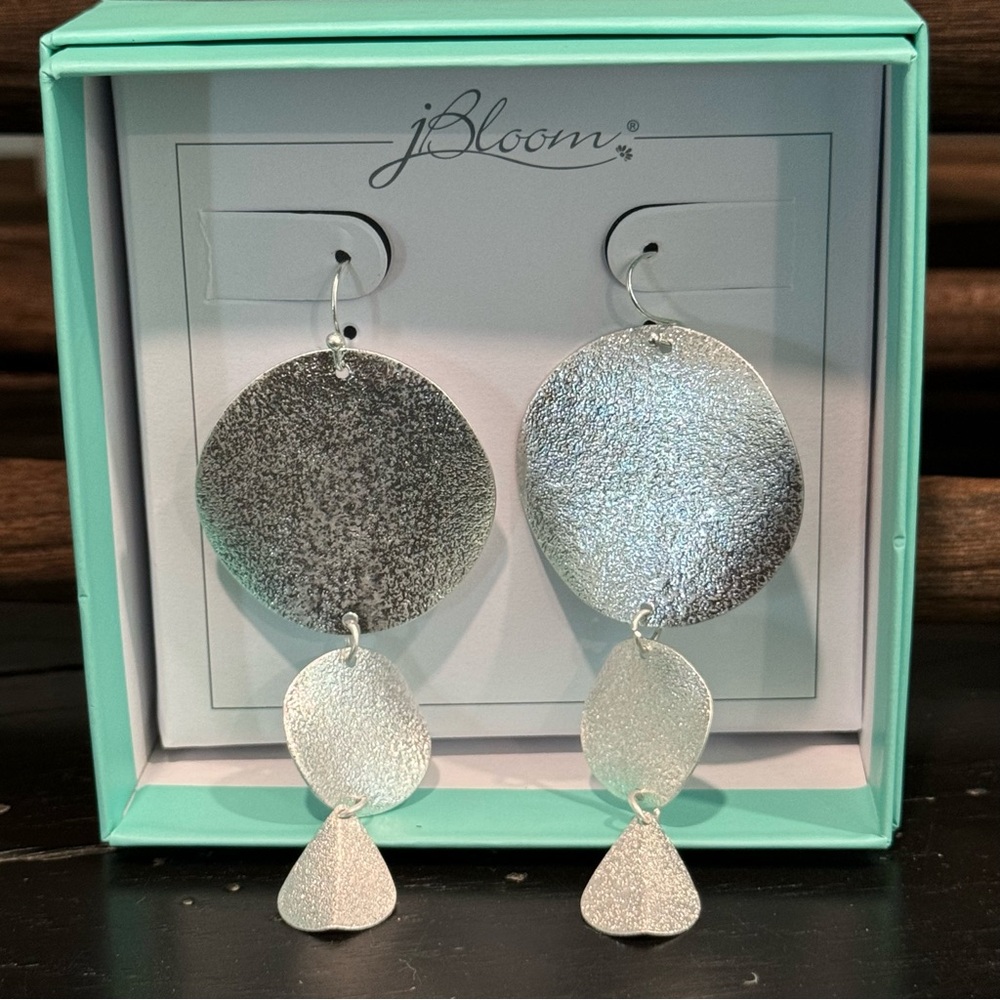 The Candra Earrings-Nickle safe earrings. NEW